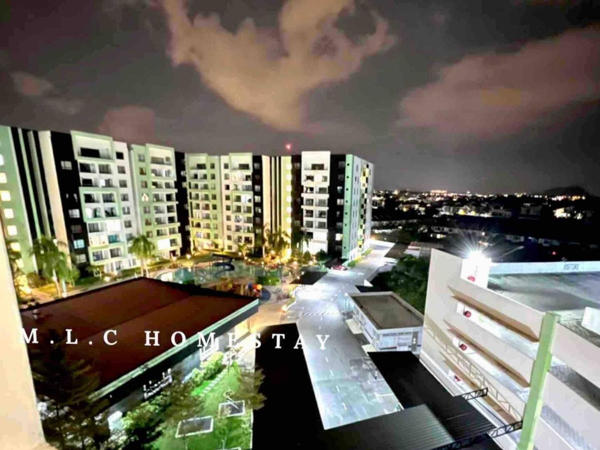 3 Bedrooms 2 Bathrooms Ipoh Waterpark Comfy Home - Pool & Mountain View Eksteriør bilde