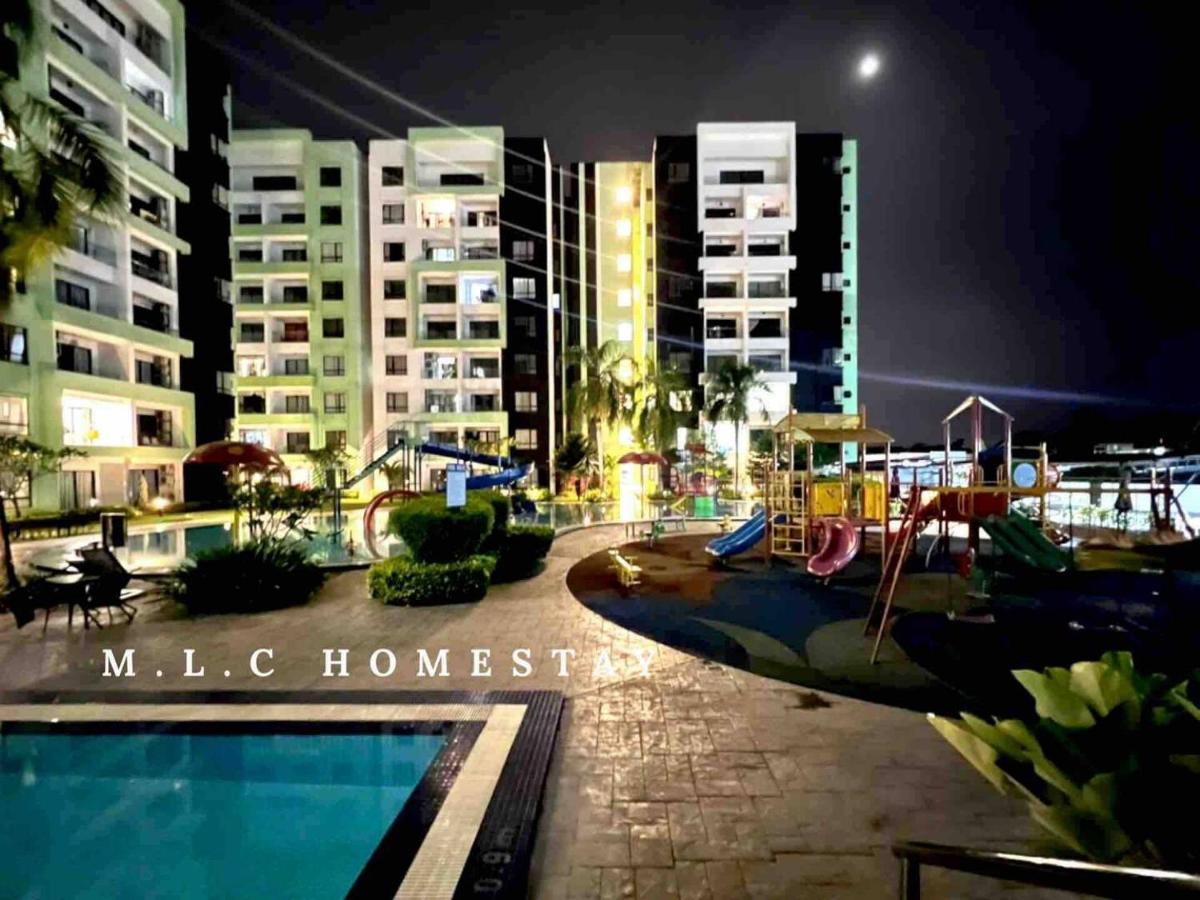 3 Bedrooms 2 Bathrooms Ipoh Waterpark Comfy Home - Pool & Mountain View Eksteriør bilde